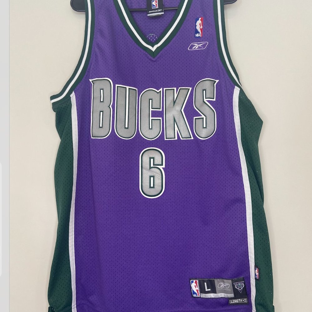 Mens Milwaukee Bucks Jersey Bogut #6